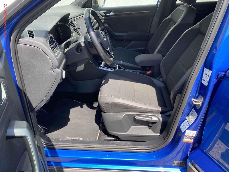 Volkswagen T-Roc (2020) 1.5TSi, ČR, DSG, LED, kamera - fotka 9 z 20