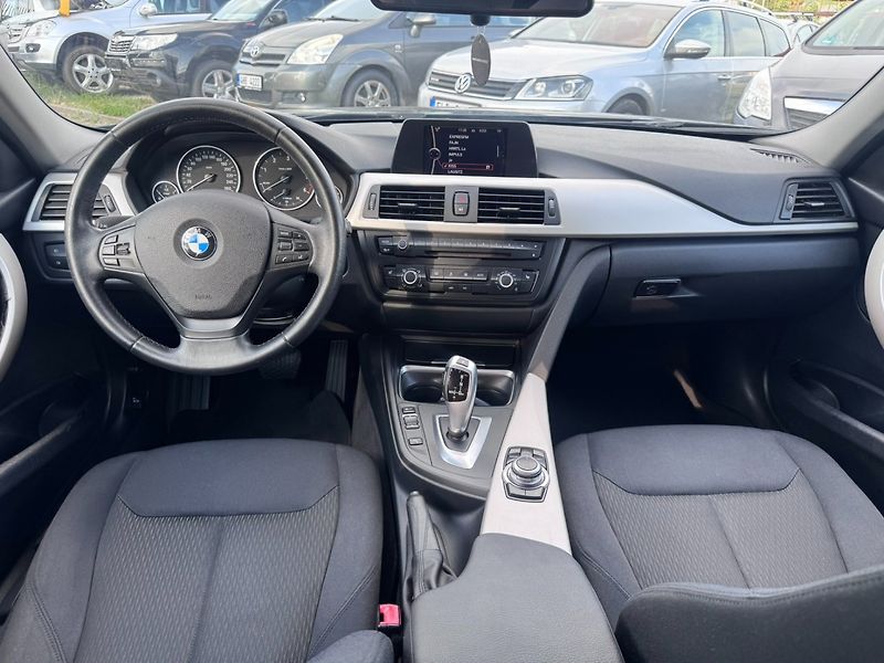 BMW Řada 3 (2013) 318D F11 2,0D 105 KW - fotka 21 z 41
