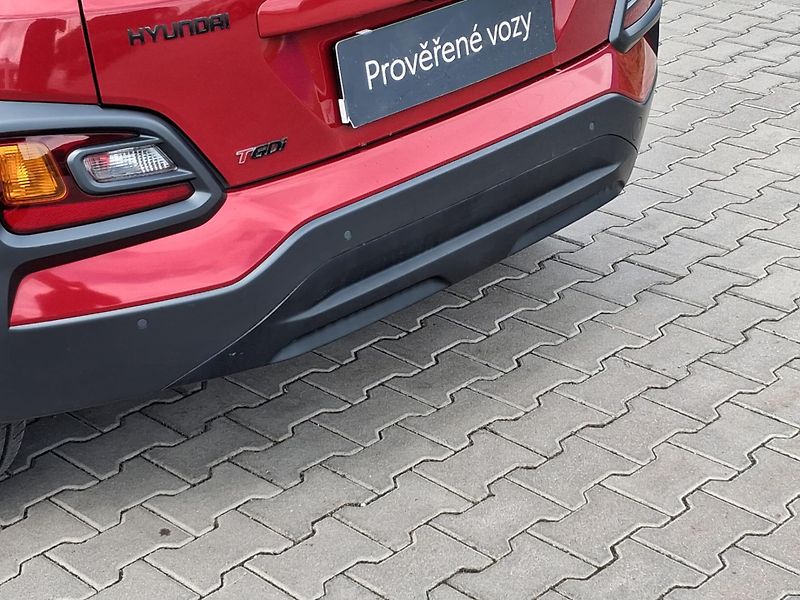 Hyundai Kona 1.0 T-GDI 88kW - fotka 25 z 25