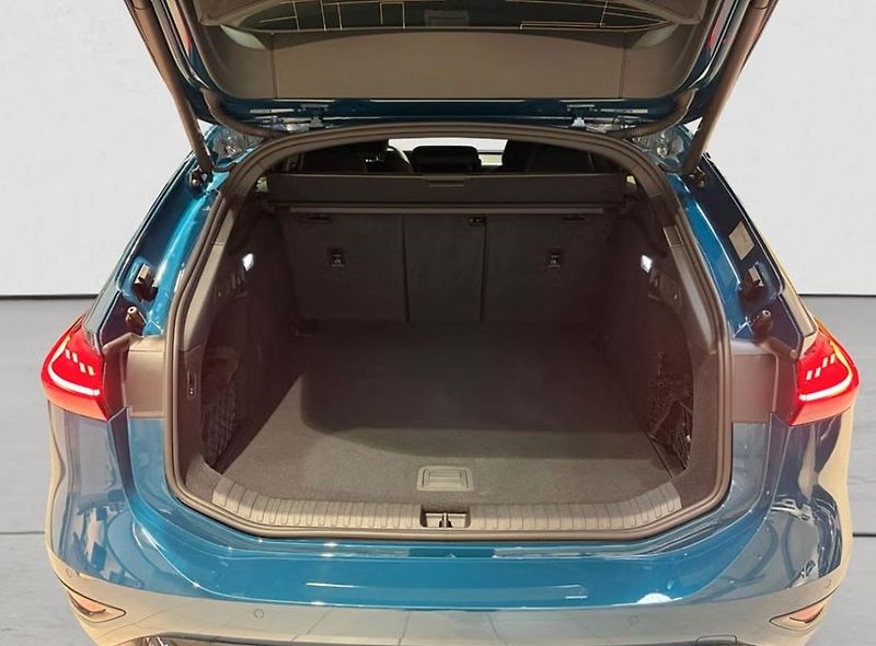 Audi A6 Avant e-tron Q 360kam Tech Pro Tažné - fotka 17 z 17