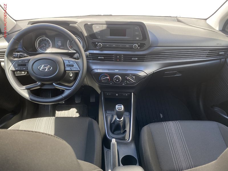 Hyundai i20 (2023) 1.2 MPI, 1.maj,ČR, Comfort - fotka 8 z 16