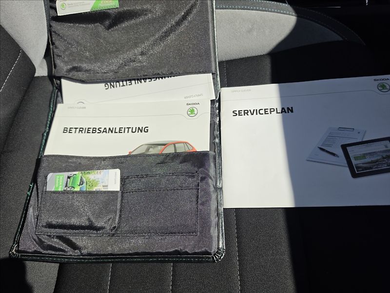 Škoda Rapid 1,2 TSi 81KW Joy TEMPOMAT ALU - fotka 35 z 48