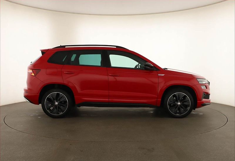 Škoda Karoq (2023) Sportline 1.5 TSI - fotka 6 z 20