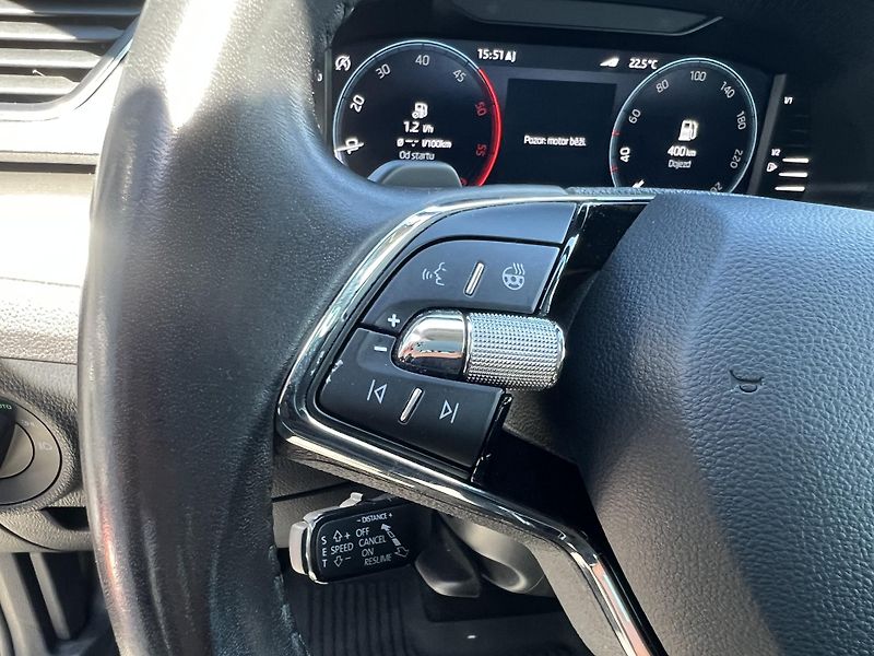 Škoda Superb 2.0TDi*110kw*DSG*Style - fotka 15 z 39