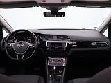 Volkswagen Touran 1,6 TDI DSG Panorama LED 1.Maj - náhled 23