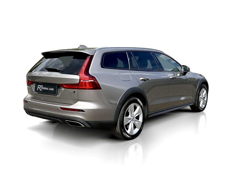Volvo V60 CrossCountry D4 AWD // 4x4 - fotka 5 z 43
