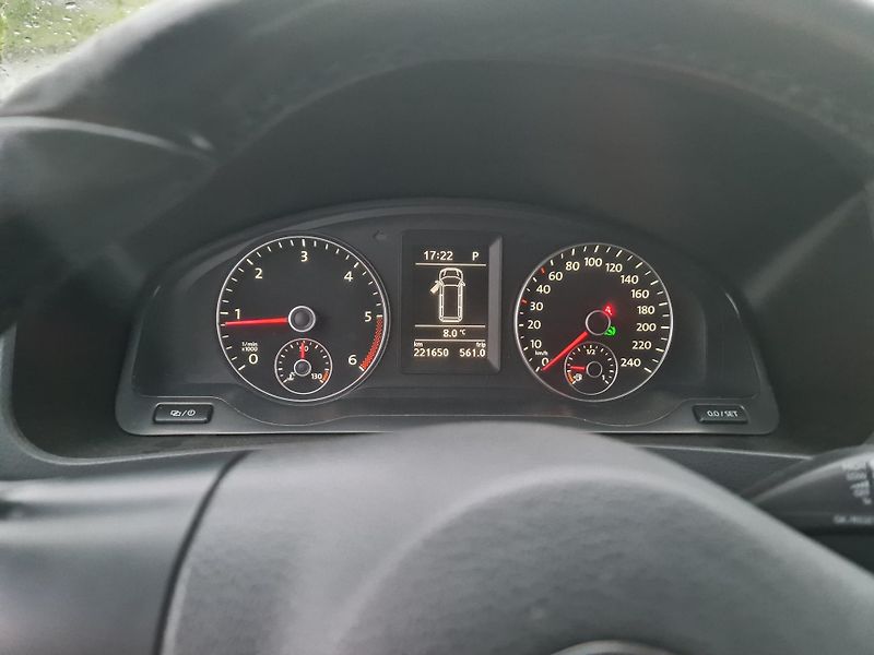 Volkswagen Multivan (2012) T5 2.0 TDi 103-KW KLIMA WEBAST - fotka 28 z 30