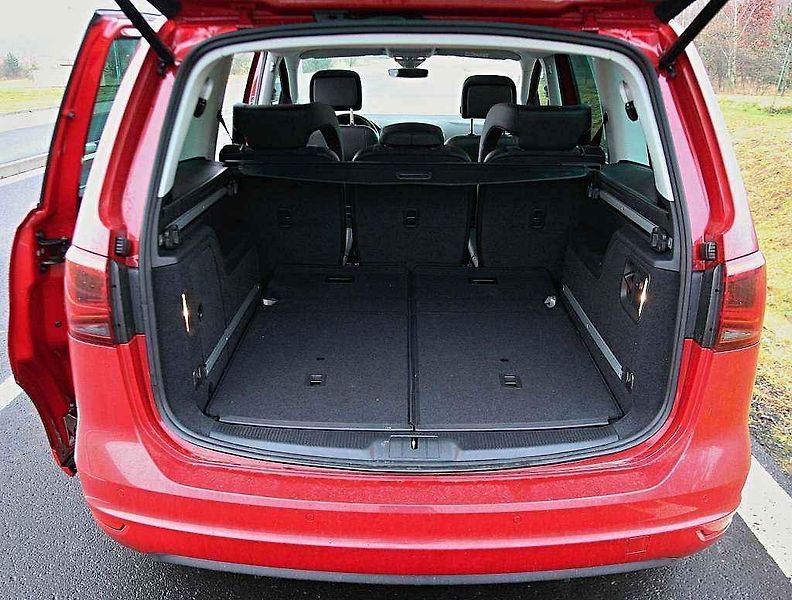 Seat Alhambra.
