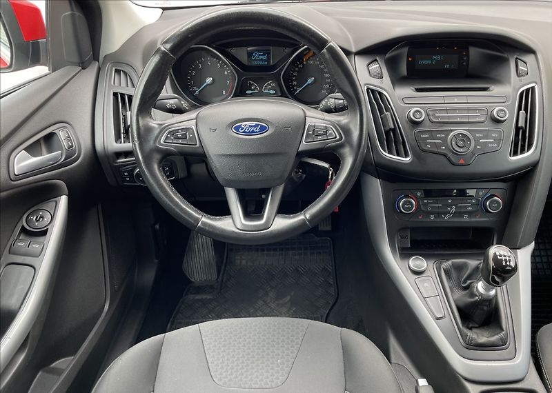 Ford Focus 1,0 i,92kW,ČR,DPH,STK 7/28 - fotka 13 z 22