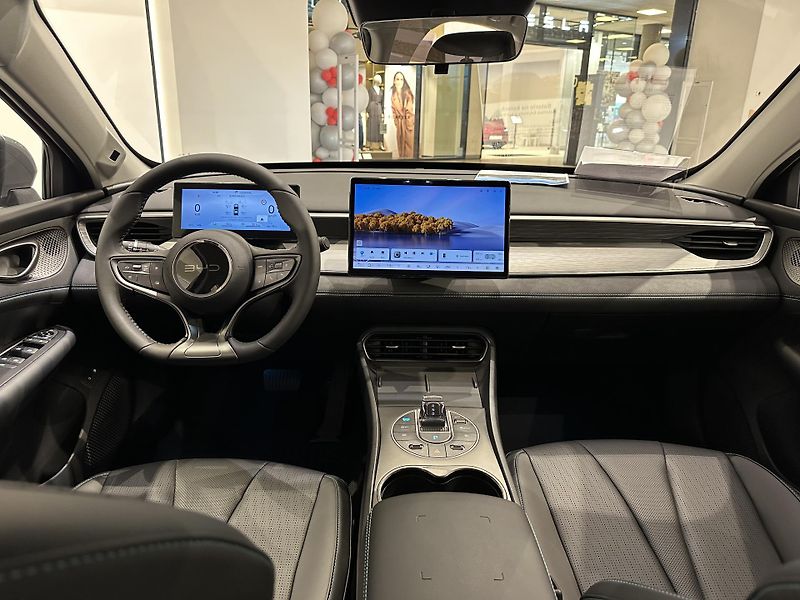 BYD Seal 5 DM-i (2025) Comfort Super Hybrid - fotka 7 z 8