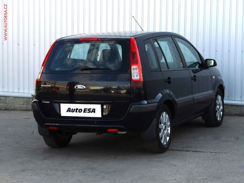 Ford Fusion (2007) 1.4i, ČR, AC, park.asist - fotka 4 z 16