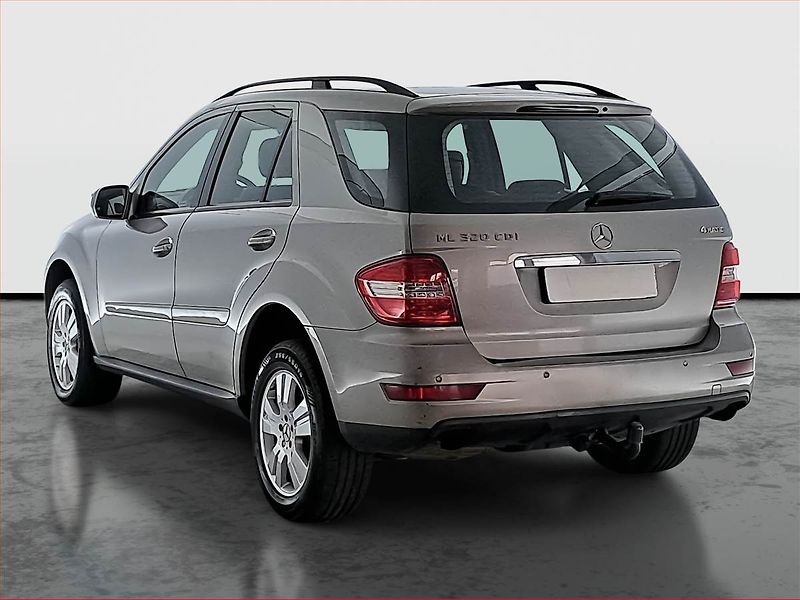 Mercedes-Benz Třídy M (2009) ML 320 CDI , 4X4, Automat - fotka 4 z 20