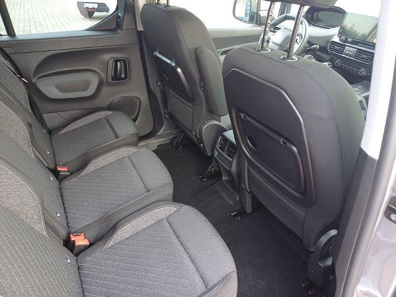 Peugeot Rifter (2026) Long Allure 1.5 HDI 130k - fotka 10 z 35