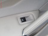 Volkswagen Golf (2013) 1.2 TSi, AC, park.asist - náhled 12