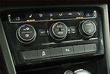 Volkswagen Touran (2020) Highline 2.0 TDI, Automat - náhled 15