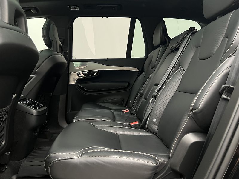 Volvo XC90 B5 AWD R-DESIGN AUT 7 MÍST - fotka 6 z 48