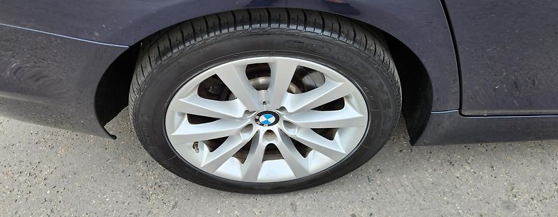 BMW Řada 5 (2015) 530XD*LED*PLNÝ*SERVIS*COMBI* - fotka 36 z 50