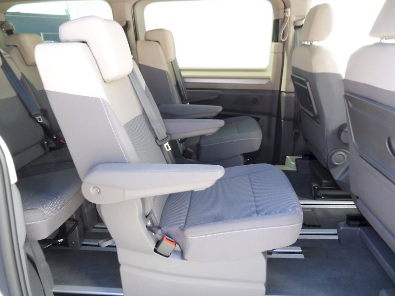 Volkswagen Multivan (2025) Long Life 2,0 TDI 110kW DSG - fotka 21 z 30