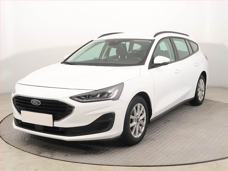 Ford Focus (2022) 1.0 EcoBoost, Tempomat - fotka 2 z 18