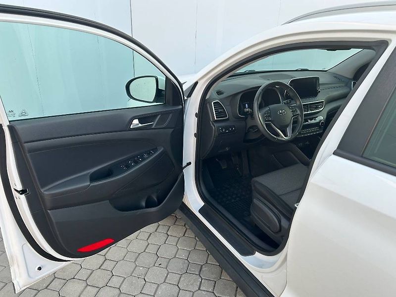 Hyundai Tucson 1,6 130 kw 1,6i - fotka 5 z 23