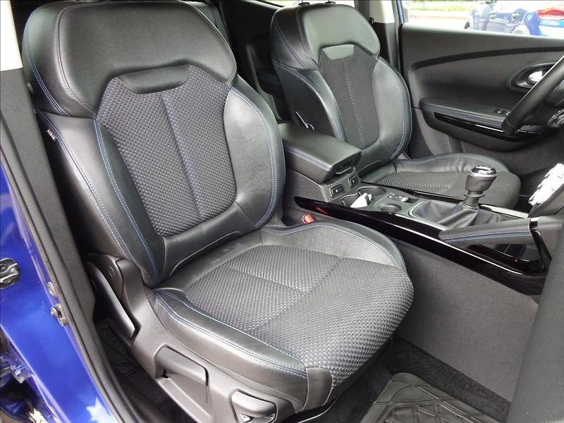 Renault Kadjar 1.3TCe 103kW LIMITED DELUXE - fotka 30 z 56