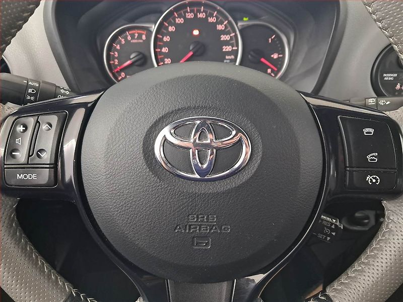 Toyota Yaris (2017) 1.33 Dual VVT-i, ČR,1.maj - fotka 17 z 17