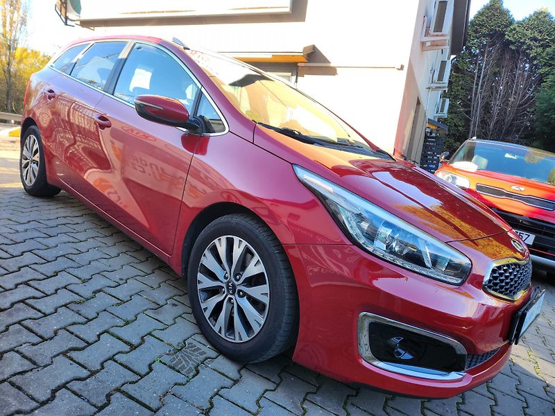 Kia Ceed (2018) 1.6-VESTAVBA TAXI - fotka 5 z 13