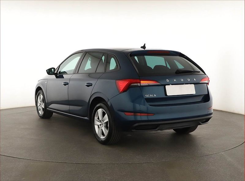 Škoda Scala (2021) Ambition 1.5 TSI, Serv.kniha - fotka 4 z 17