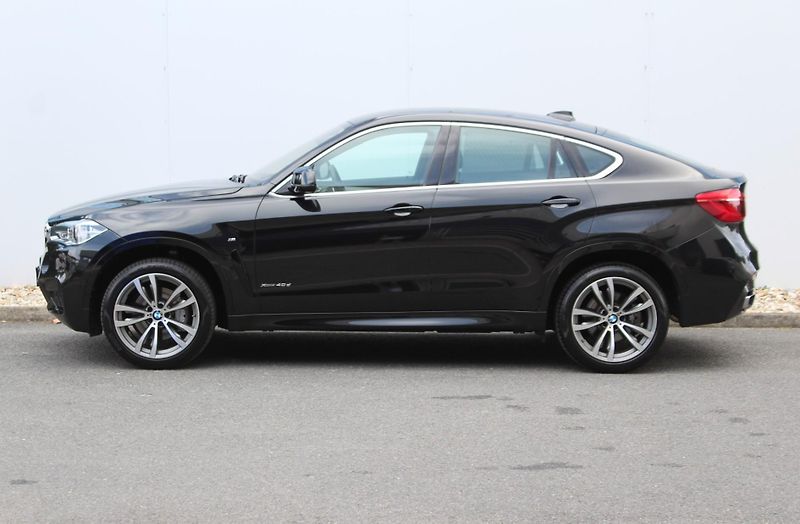 BMW X6 xDrive40d - fotka 9 z 25