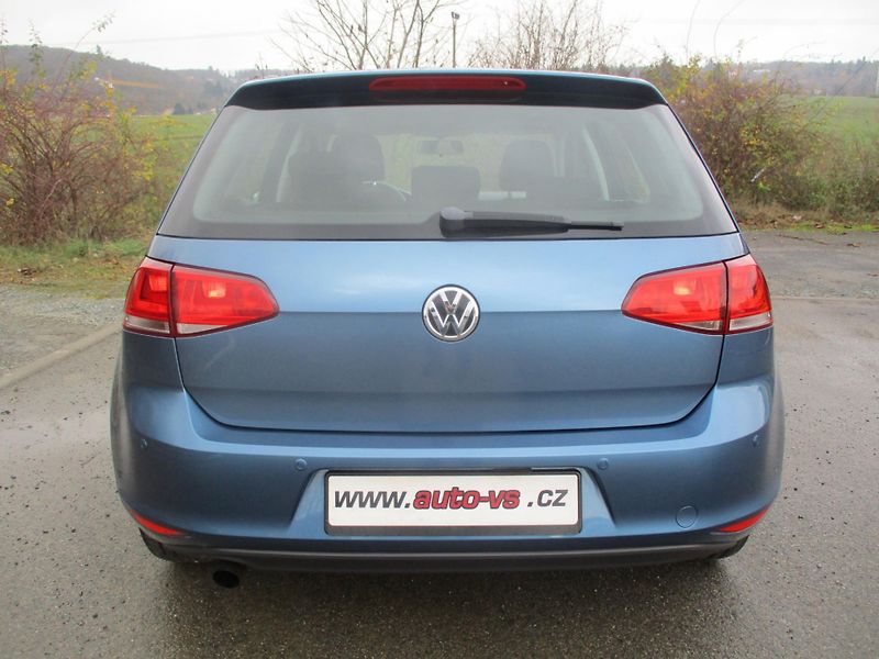 Volkswagen Golf TSi*77kW*VÝHŘEV*Z+L PNEU*TOP  - fotka 8 z 47