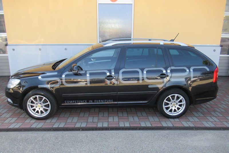 Škoda Octavia 1.6 TDI AUT. KLIMA NAVI TAŽNÉ - fotka 6 z 30