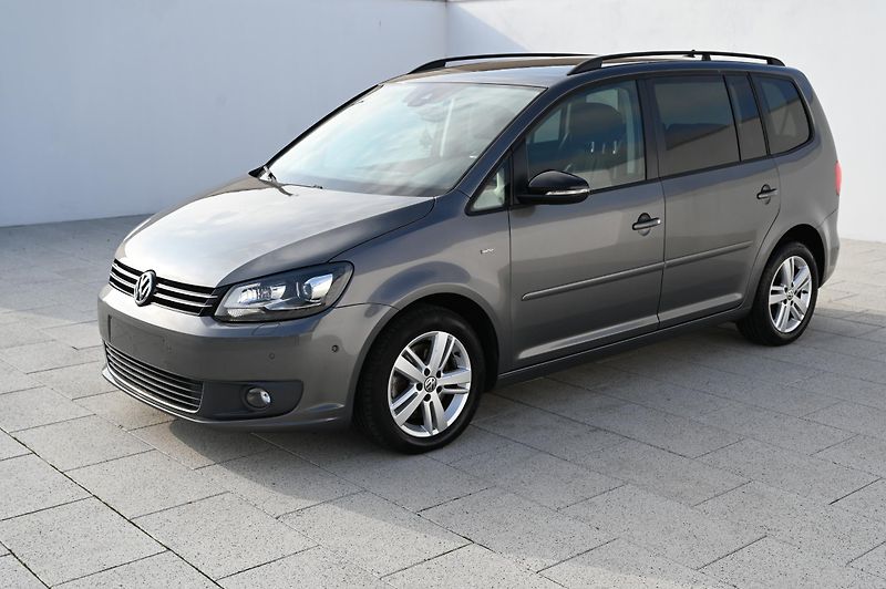 Volkswagen Touran 2.0TDI 103KW Match 7Míst 11/12 - fotka 9 z 49