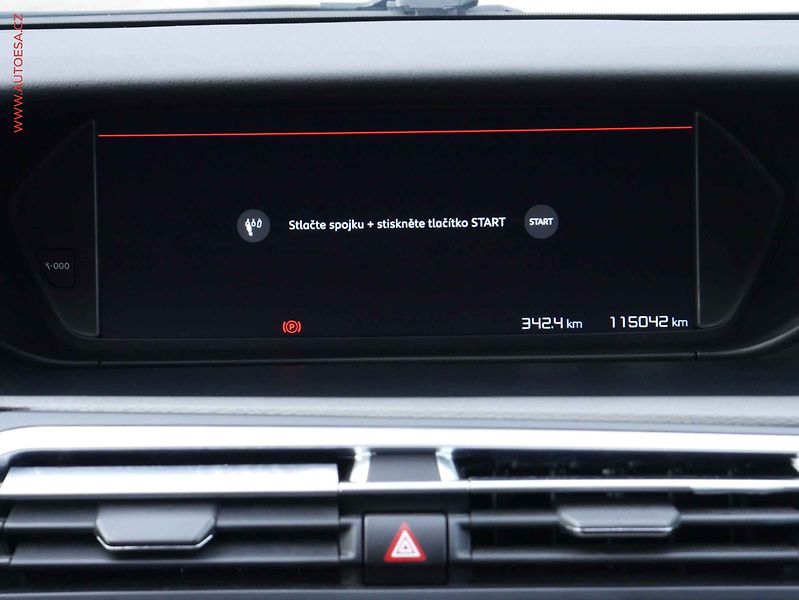 Citroën Grand C4 Picasso (2018) 1.2 PT, 1.maj, LED, AC, park - fotka 11 z 15
