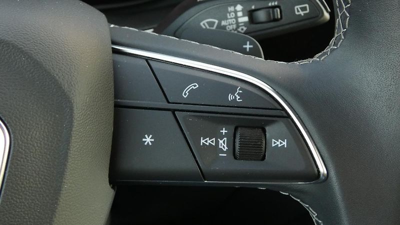 Audi Q8 55 TFSI quattro tiptronic - fotka 13 z 26
