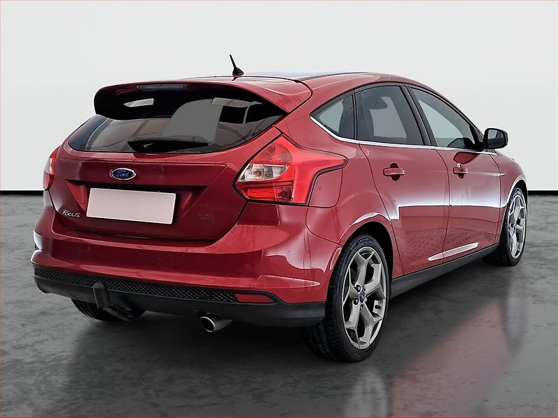 Ford Focus (2014) 2.0 TDCi, po STK, Tažné - fotka 5 z 16