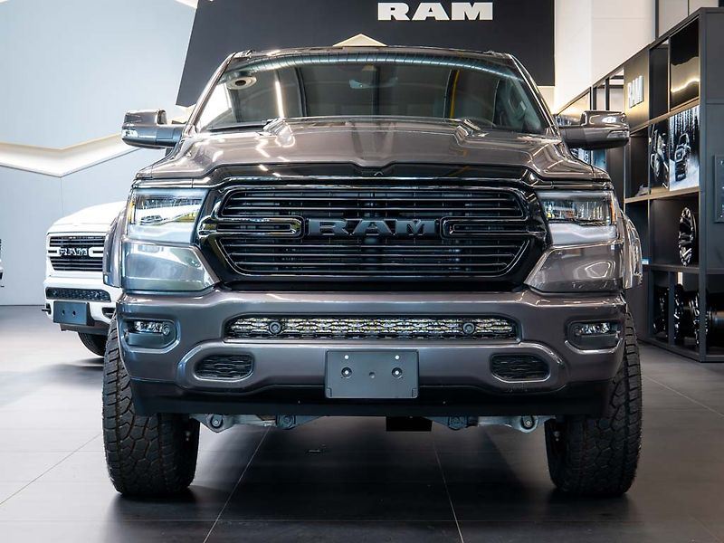 Dodge RAM (2024) 5.7 eTorque Sport 6 Lift - fotka 9 z 34