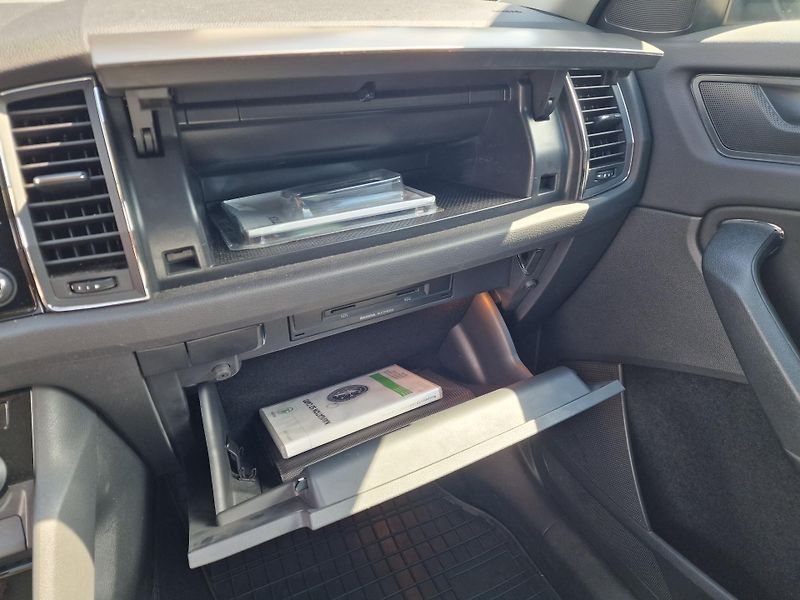 Škoda Kodiaq 2,0TDI 110KW NAVI VÝHŘEV  - fotka 19 z 21