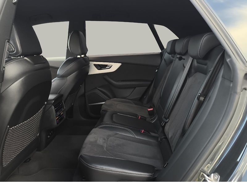 Audi Q8 3.0 TFSi S-Line - fotka 23 z 25