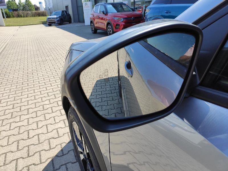 Peugeot 2008 (2026) ALLURE 1.2 TURBO 100k 2xkamera - fotka 18 z 29