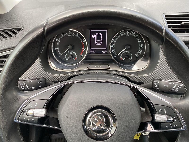 Škoda Fabia (2022) Combi 1.0 TSI Ambition Top - fotka 16 z 31