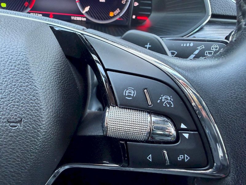 Škoda Superb (2023) 2.0 TDI 110kW DSG Style Plus M - fotka 13 z 35