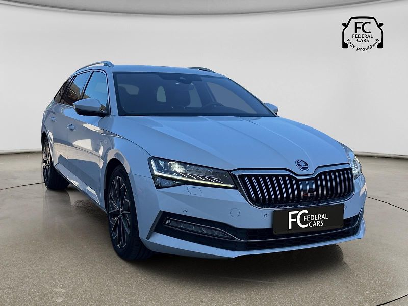 Škoda Superb 2.0 TDI 110kW L&K Combi DSG - fotka 7 z 38