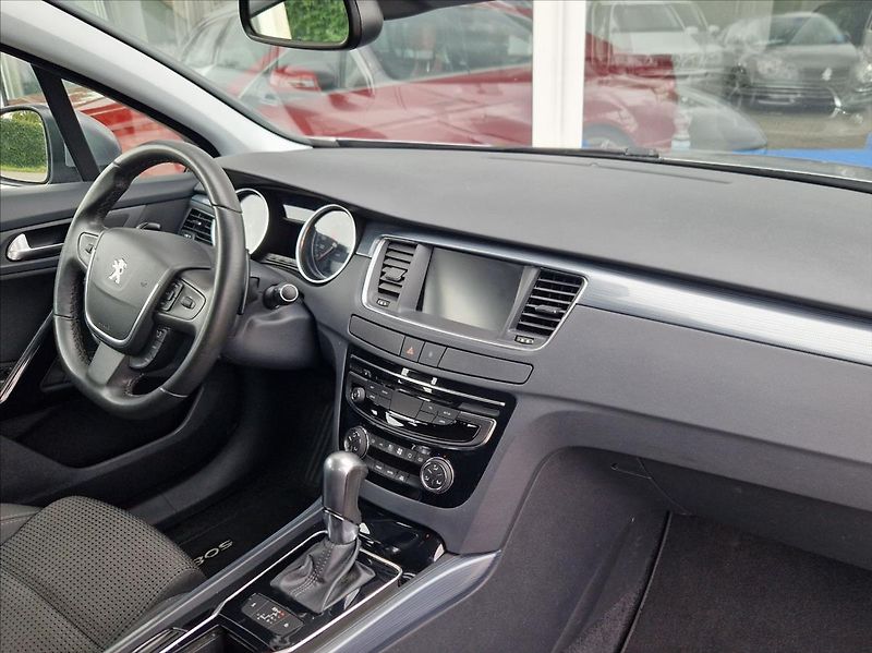 Peugeot 508 1,6 d 88kW KAMERA PANORAMA - fotka 17 z 37