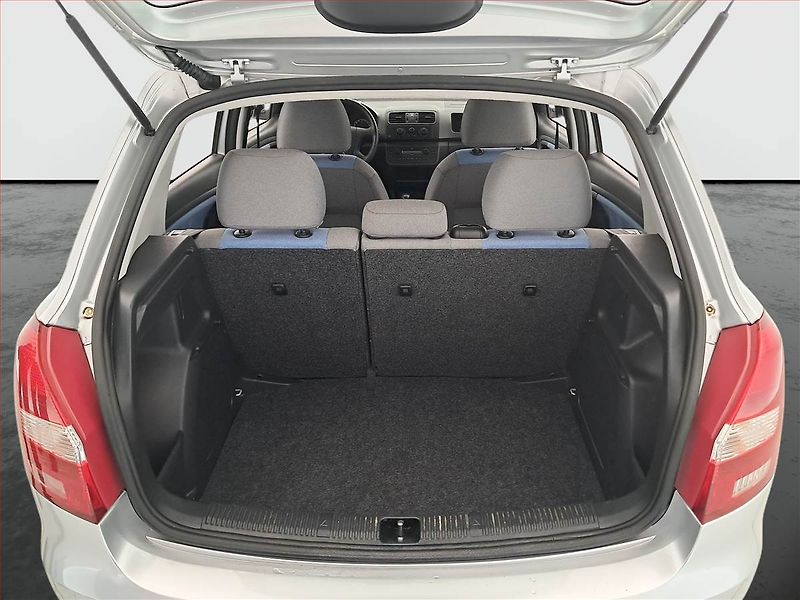 Škoda Fabia (2008) 1.2, po STK, Tažné - fotka 14 z 14