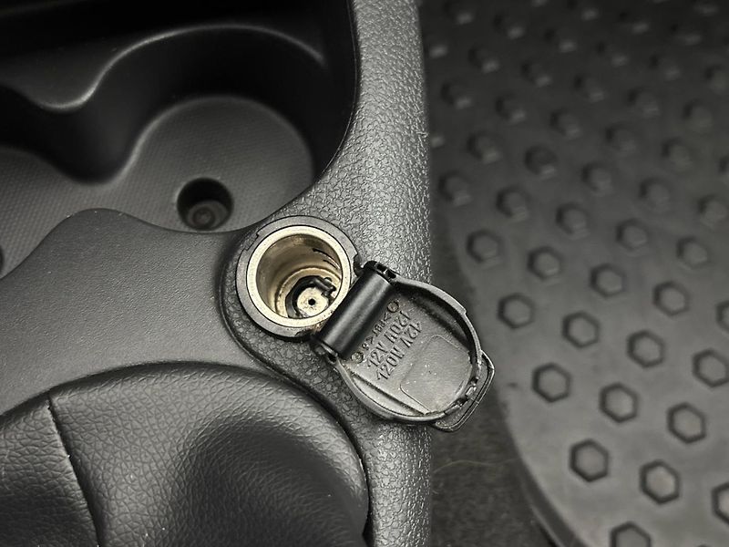 Dacia Logan Access - fotka 21 z 24