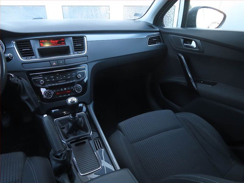Peugeot 508 (2012) 2.0 HDi, Tempomat - fotka 8 z 18