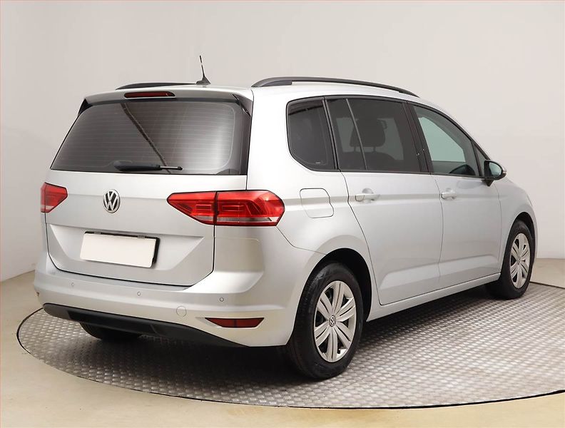 Volkswagen Touran (2018) Comfortline 1.6 TDI, Tempomat - fotka 5 z 17