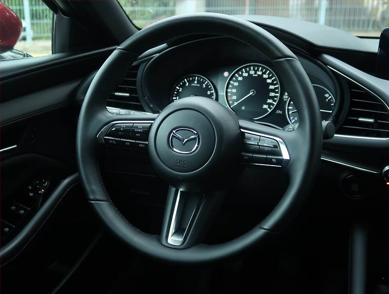 Mazda 3 (2026) e-Skyactiv G140 - fotka 22 z 22