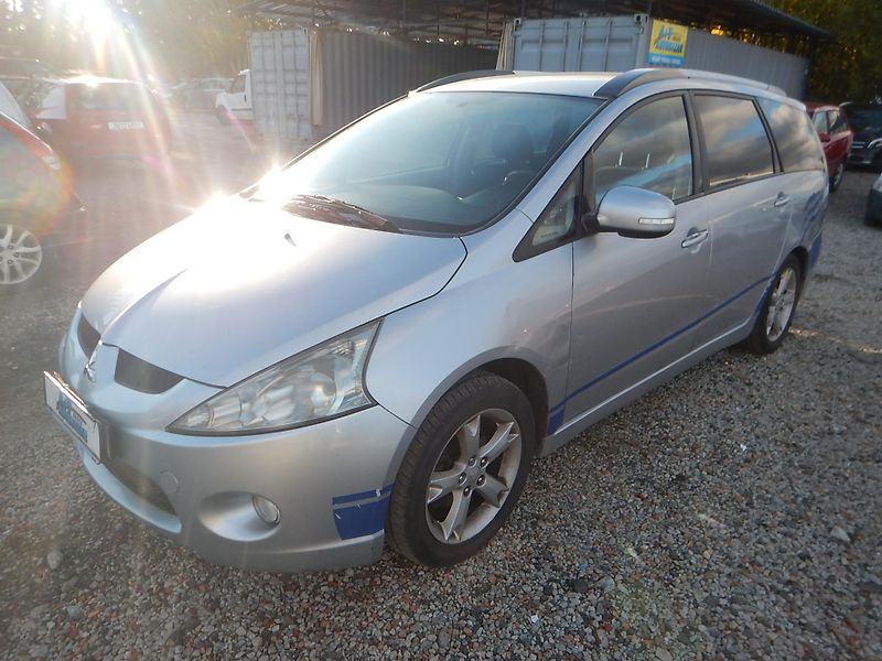 Mitsubishi Grandis 2.0 DI-D, KLIMA, 7 MÍST - fotka 2 z 26