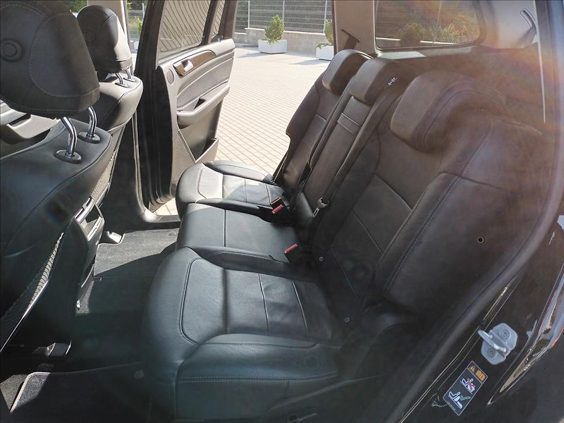 Mercedes-Benz GLS 3,0 350 d 4MATIC,DPH,TAŽNÉ - fotka 16 z 51